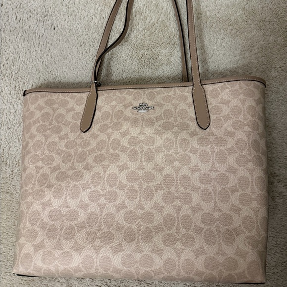 Coach Light Tan Signature Tote & Wallet - Picture 3 of 8
